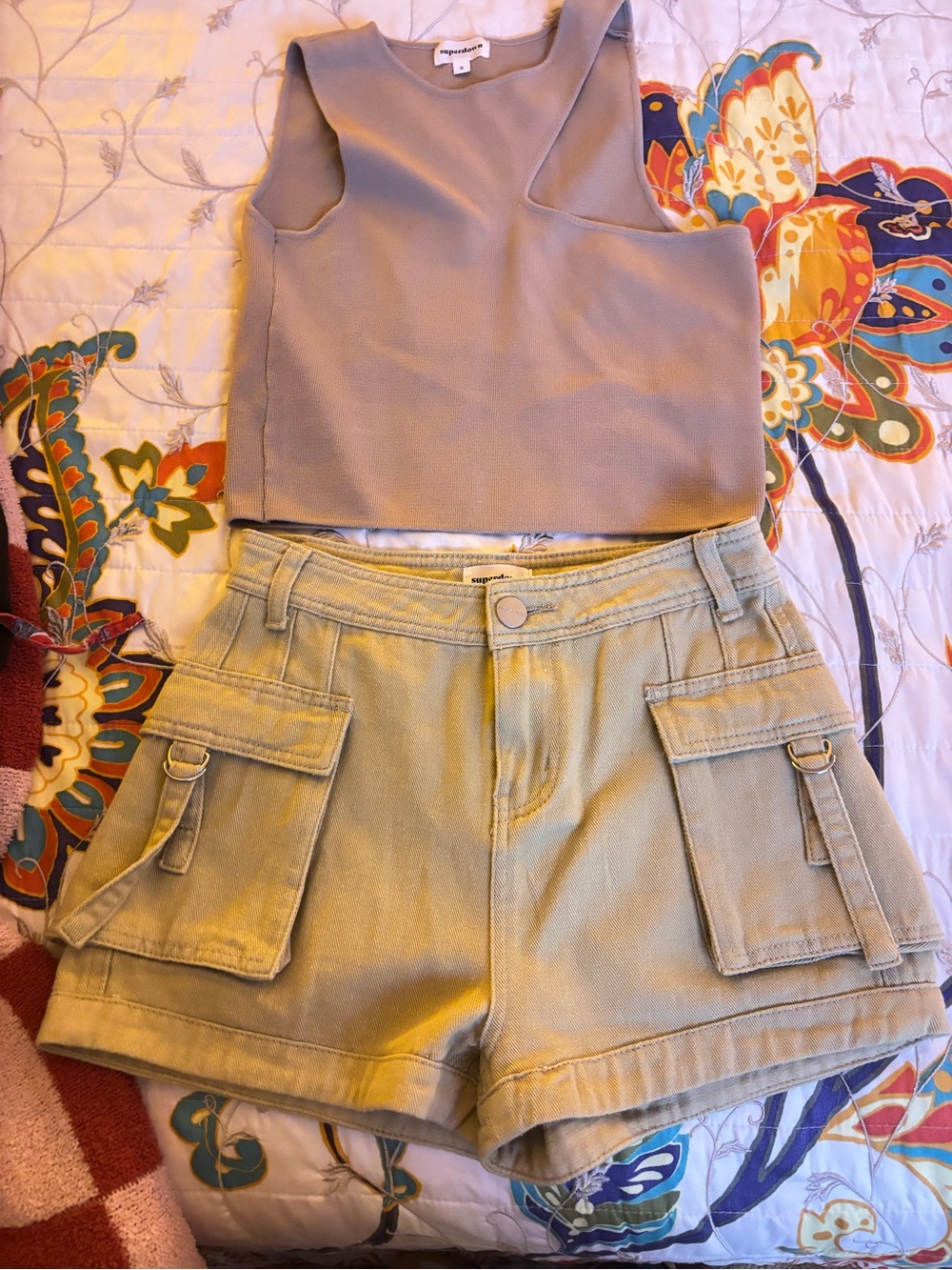 Super down khaki top & shorts set